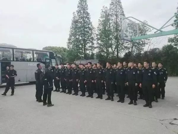 k8凯发官网震惊！花桥真人版“百家乐”赌场被警方一举捣毁！涉案金额竟高达